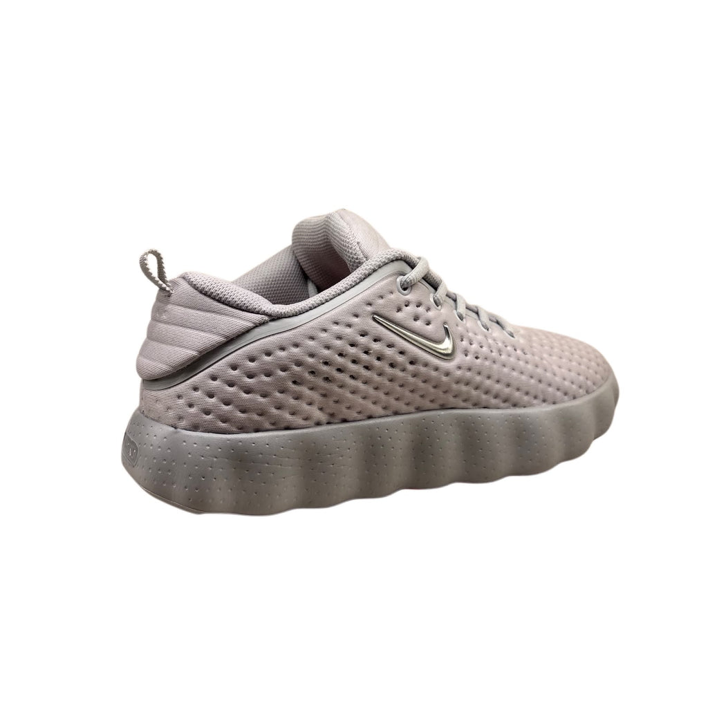 Nike Mind 002