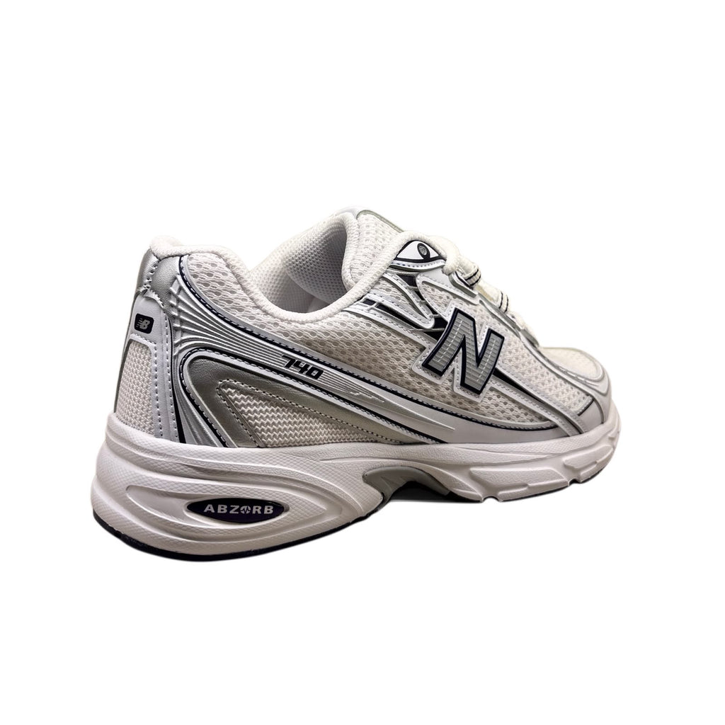 New Balance 740